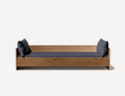 The Wall Einzel-Tagesbett – Dreisitzer (Walnuss) 